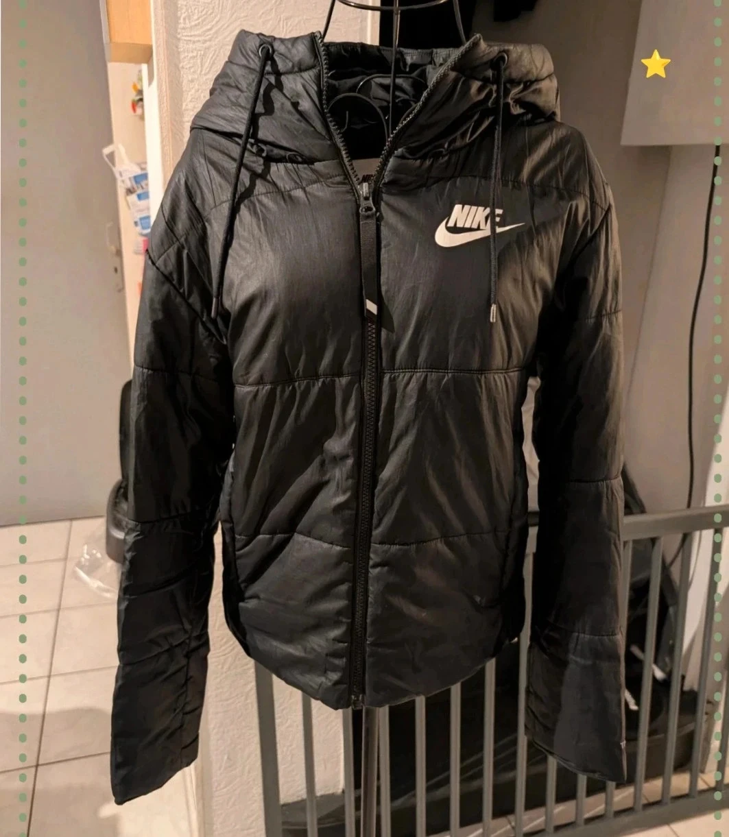 Magnifique Doudoune noire Nike Therma-FIT - Capuche - Taille XS